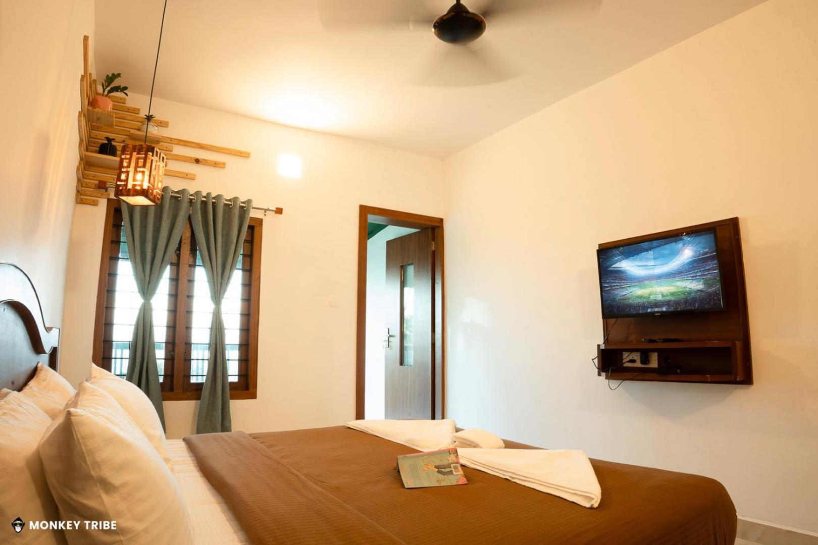 Monkey Tribe Munnar Hostel Room photo